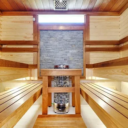 Feriehus Con Solarium Amalia